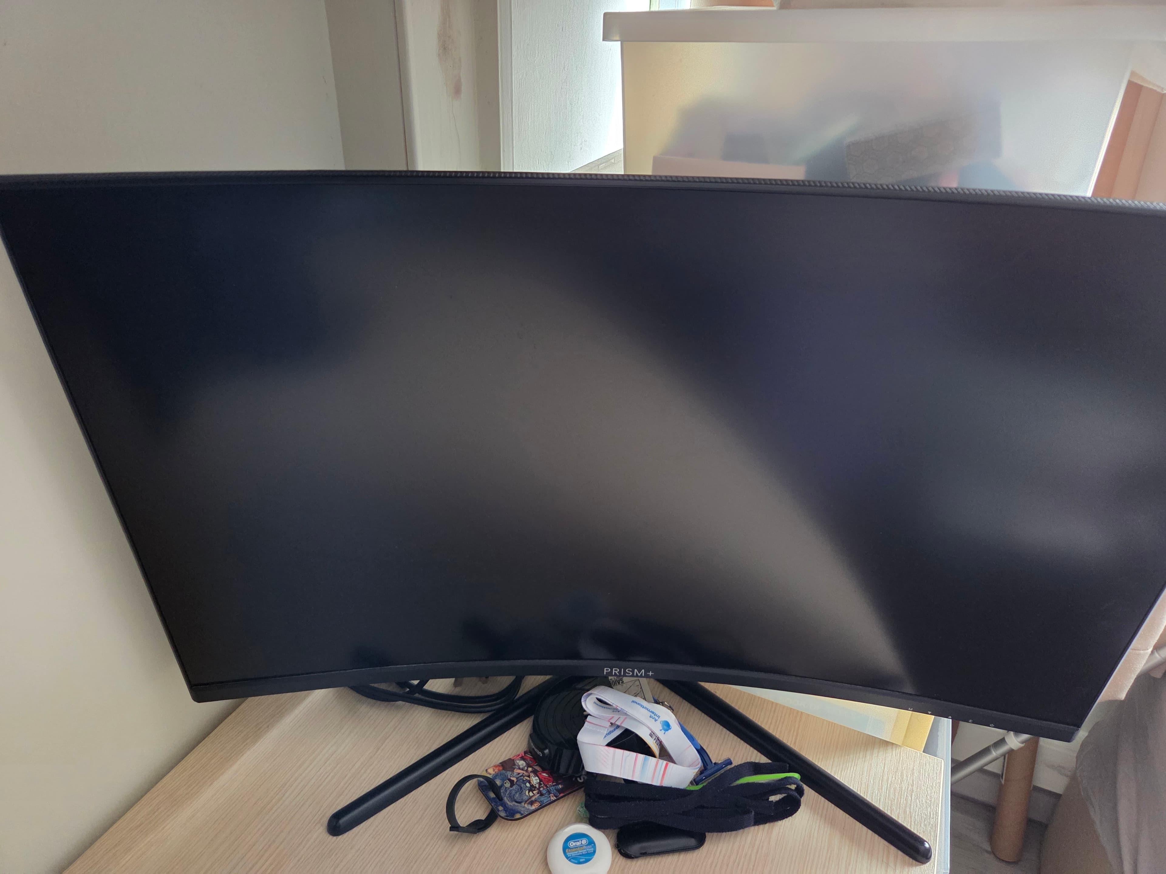 Prism Monitor 34" (Weekly rate)